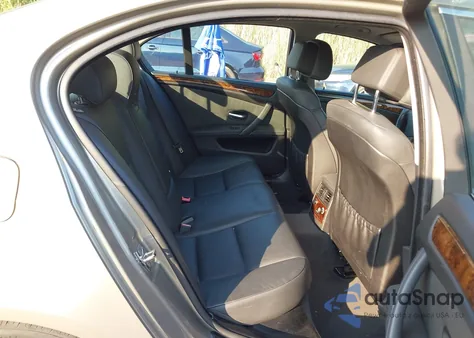 2008 BMW 528I I z USA, uszkodzony, nr VIN WBANU53548CT16233